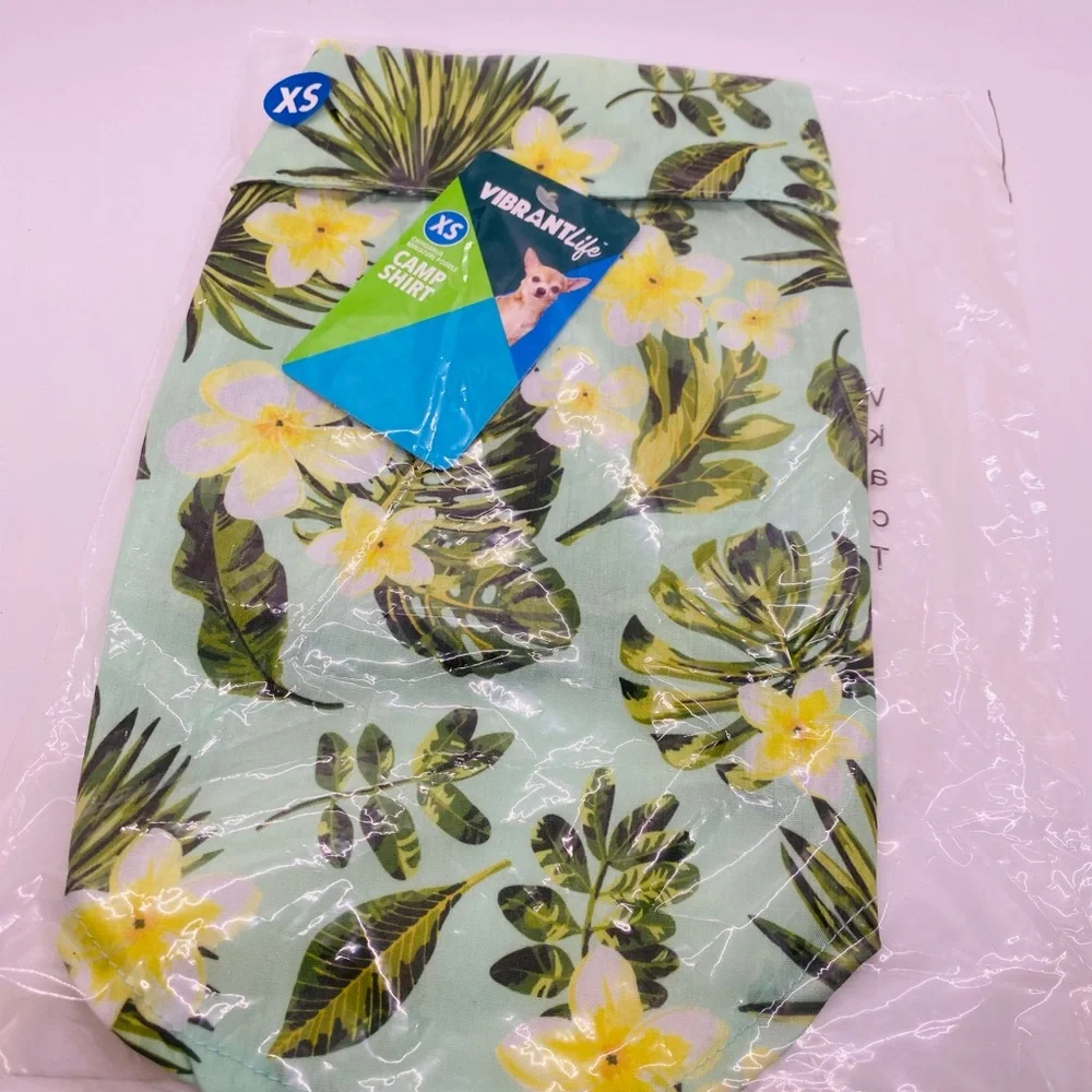 NWT Vibrant Life Camp Shirt for Dogs XSmall or Small - Picture 3 of 8